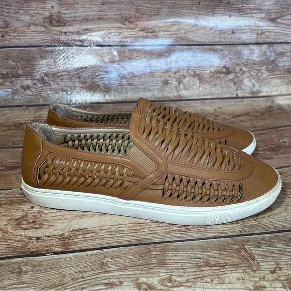 J/slides Woman Tan Slides on sneakers size 8.5 - Picture 2 of 12